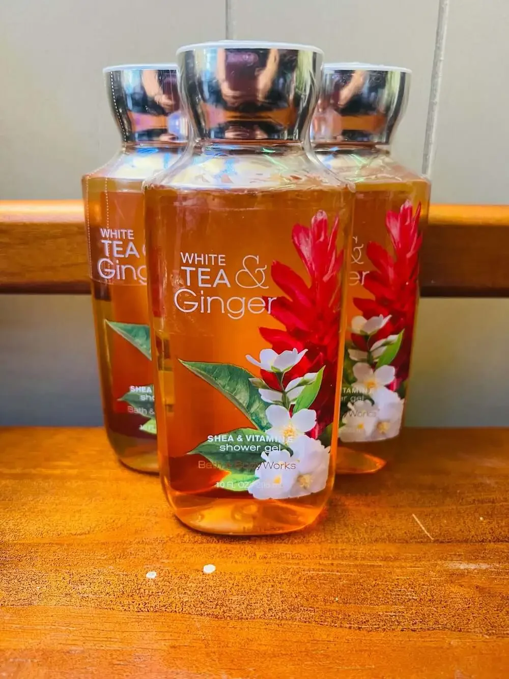 Bath & Body Works WHITE TEA and GINGER Body Wash 10 oz *DISCONTINUED* Lot of 3